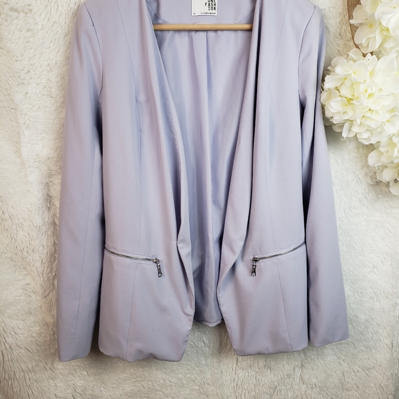 Blazer - Picture 1 of 7